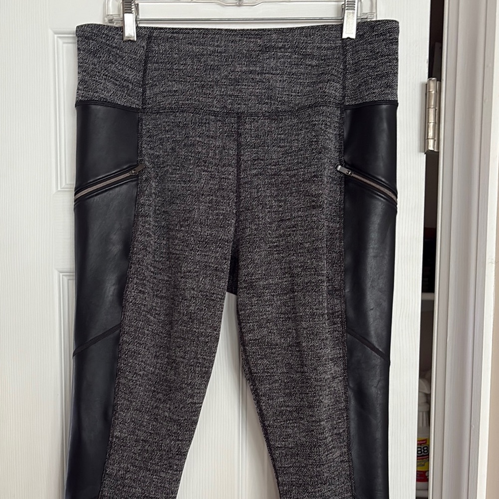 Athleta Charcoal and Black Leggings